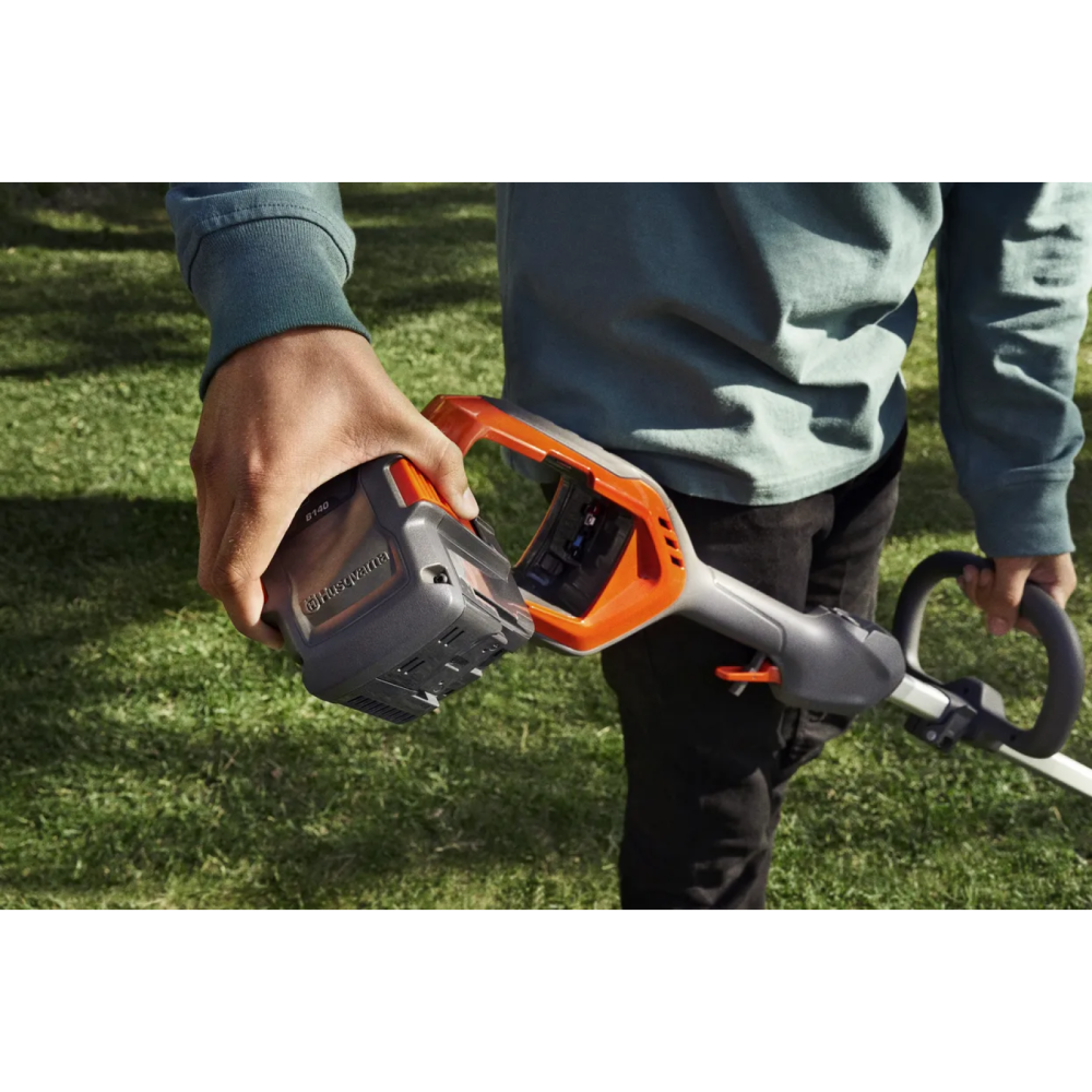 Тример + Кущоріз Акумуляторні Husqvarna 215iL + 215iHD45 (комплект) 9705361-01