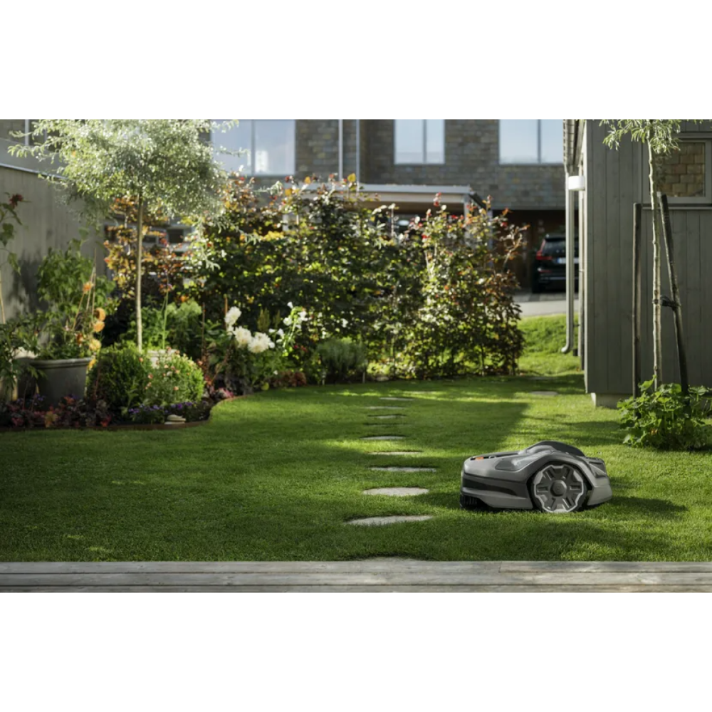 Газонокосарка-Робот Husqvarna AM 305E NERA з системою EPOS™ (до 900 м²) 9707740-55