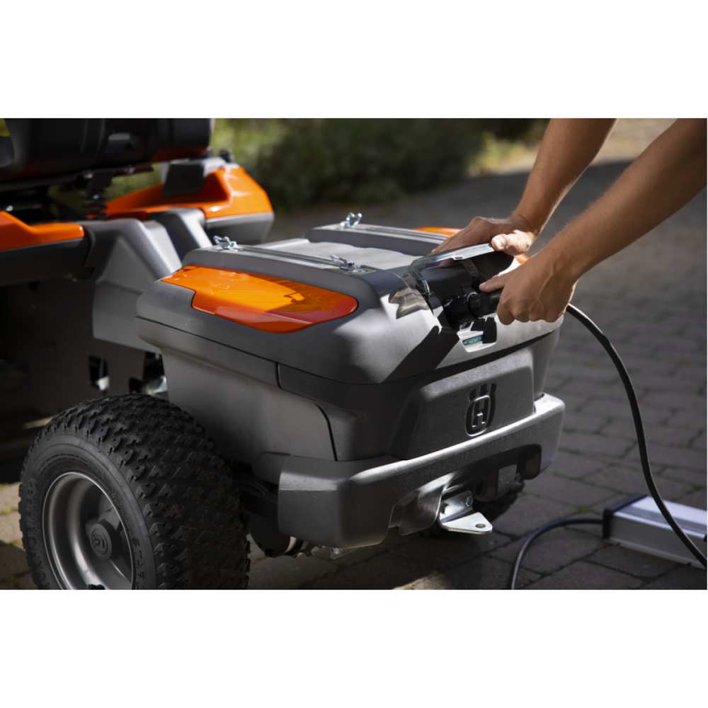 Зарядний пристрій Husqvarna PS 300C (до акум.райдерів 200 серії) 5375480-01