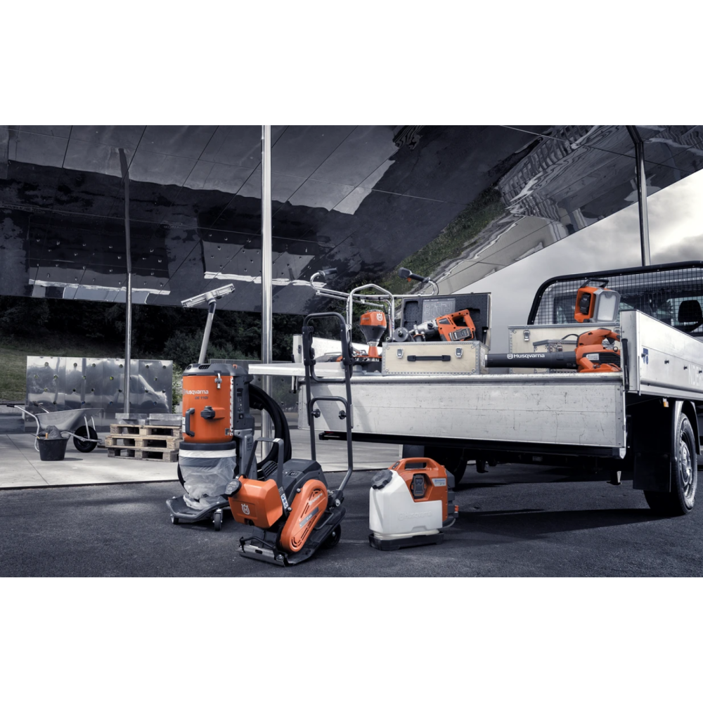 Насос Акумуляторний з баком для води Husqvarna WT 15 (15л) 9667083-01