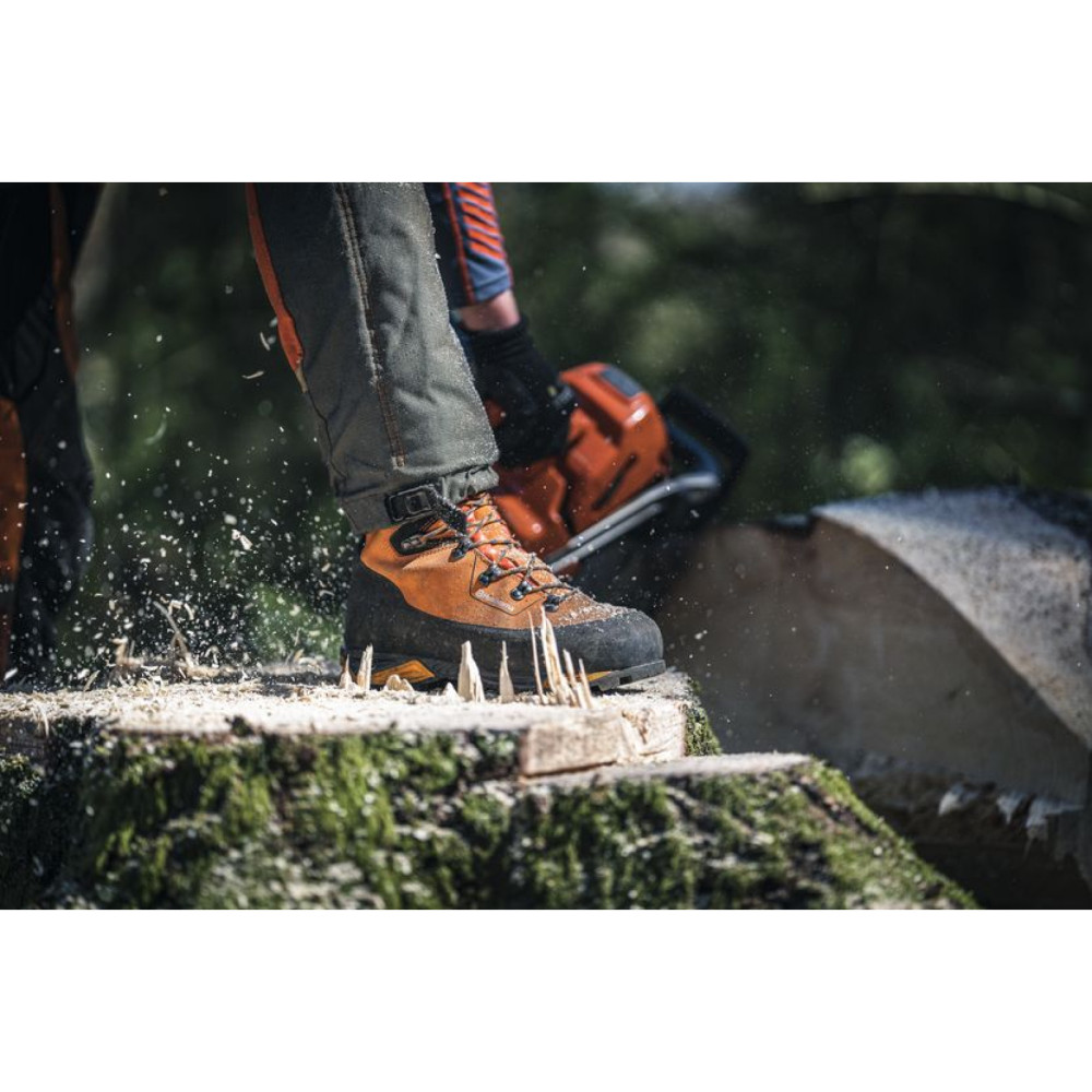 Черевики захисні Husqvarna Technical 24 (різних розмірів)