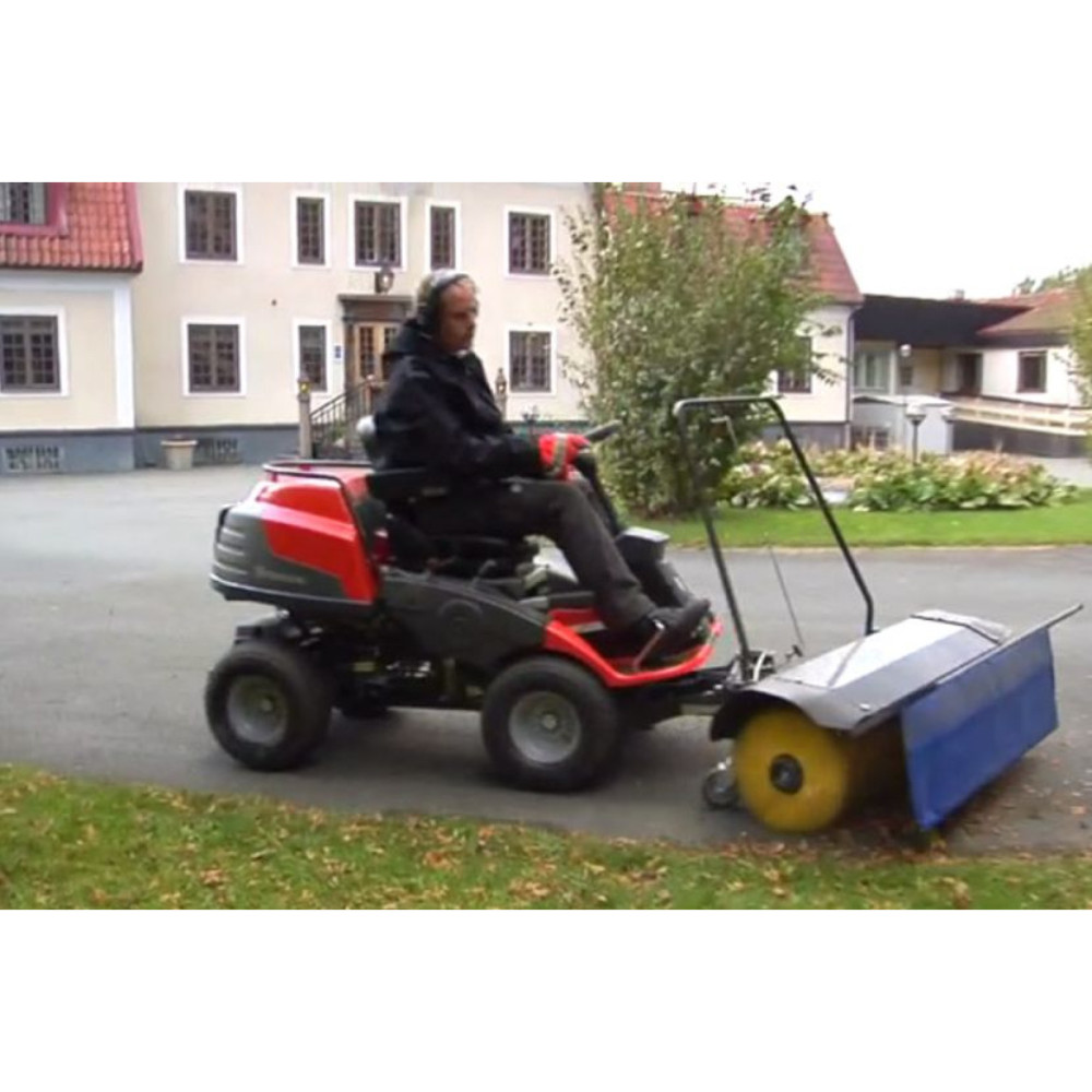 Щітка Husqvarna 120см (до райдера 422Ts AWD) 9667963-01
